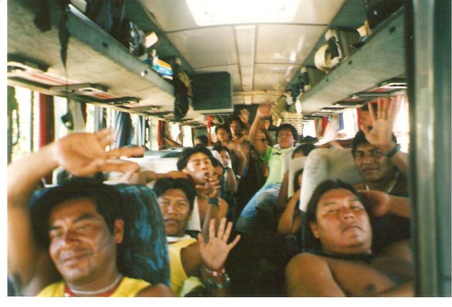 Índios no ônibus