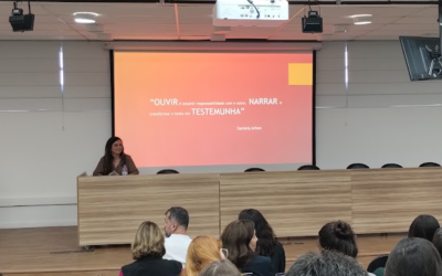 Artista residente, Daniela Arbex faz palestra exclusiva para alunos do Labjor